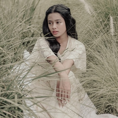 Listen to Aqeela Calista, watch music videos, read bio, see tour dates & more!