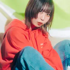 Shionを聴いたり、ミュージックビデオを鑑賞したり、経歴やツアー日程などを確認したりしましょう！