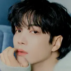 Listen to Kim Jonghyeon(JR), watch music videos, read bio, see tour dates & more!
