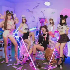 聆聽 N.O.D、觀看音樂影片、閱讀小傳、查看巡演日期等！