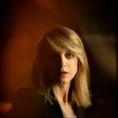 Écoutez Caûme, regardez des vidéoclips, lisez la biographie, consultez les dates de tournée et plus encore !