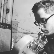 Escucha a Statik, mira videos musicales, lee su biografía, consulta las fechas de las gira y más.