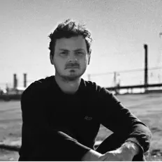 Listen to Benjamin Fröhlich, watch music videos, read bio, see tour dates & more!