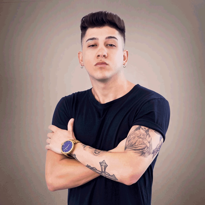 MC Arraia - Suave Suava O Varias Tchuca Dançando Na Frente Do Megatron