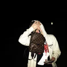 Poslechněte si interpreta Coyote Dead, sledujte hudební videa, přečtěte si životopis, podívejte se na data turné a další informace.