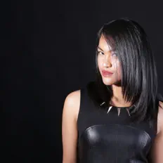 Escucha a Gizelle de Guzman, mira videos musicales, lee su biografía, consulta las fechas de las gira y más.