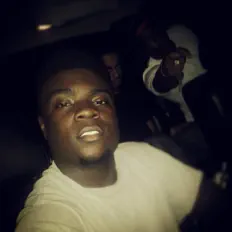 Skyy Dolla을(를) 듣고, 뮤직 비디오를 보고, 약력을 읽고, 투어 일정 등을 확인하세요!