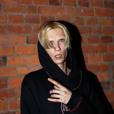 Listen to DSHADE, watch music videos, read bio, see tour dates & more!