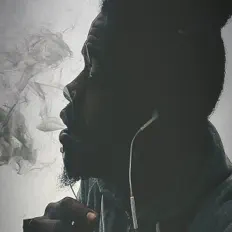 Dengarkan Ifeeldzy, tonton video musik, baca bio, lihat tanggal tur & lainnya!