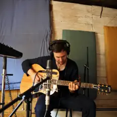 Dengarkan Carlin Tripp, tonton video musik, baca bio, lihat tanggal tur & lainnya!