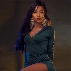 Escucha a Debie Rise, mira videos musicales, lee su biografía, consulta las fechas de las gira y más.