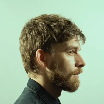 Dengarkan More Ghost Than Man, tonton video musik, baca bio, lihat tanggal tur & lainnya!