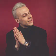 Ouve Distark, vê vídeos de música, lê a biografia, vê as datas da digressão e muito mais!