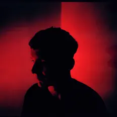 Su Naを聴いたり、ミュージックビデオを鑑賞したり、経歴やツアー日程などを確認したりしましょう！