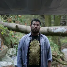 Ακούστε περιεχόμενο από Call Me, παρακολουθήστε μουσικά βίντεο, διαβάστε το βιογραφικό, δείτε ημερομηνίες περιοδείας, και πολλά ακόμη!