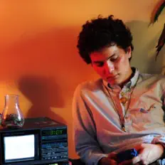 Hör dir Perla Blue an, schau dir Musikvideos an, lies die Biografie, finde Tourdaten und mehr!