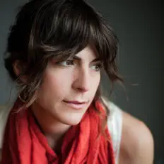 Ouve Jenny Stockdale, vê vídeos de música, lê a biografia, vê as datas da digressão e muito mais!