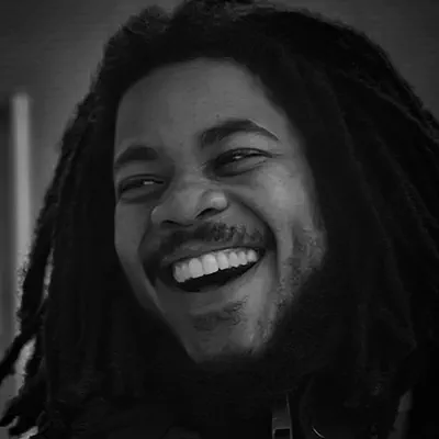 Listen to CrownChaz, watch music videos, read bio, see tour dates & more!