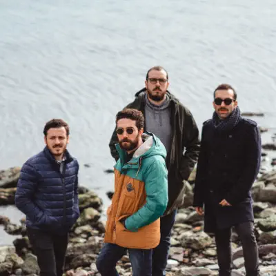 Listen to Alarga, watch music videos, read bio, see tour dates & more!
