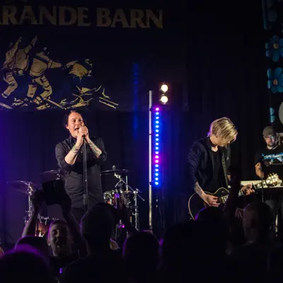 Listen to Bedårande Barn, watch music videos, read bio, see tour dates & more!