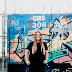 Bailey Ballard을(를) 듣고, 뮤직 비디오를 보고, 약력을 읽고, 투어 일정 등을 확인하세요!