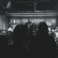 Escucha a Chorosia, mira videos musicales, lee su biografía, consulta las fechas de las gira y más.