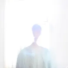 Hör dir Burbur. an, schau dir Musikvideos an, lies die Biografie, finde Tourdaten und mehr!