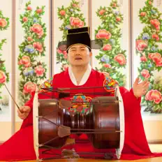 Listen to 예찬건, watch music videos, read bio, see tour dates & more!