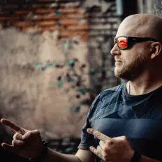 Ouça Ales Ferfecky, assista a videoclipes, leia a biografia, veja as datas das turnês e mais!