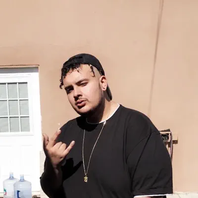 Listen to Deezy Summers, watch music videos, read bio, see tour dates & more!