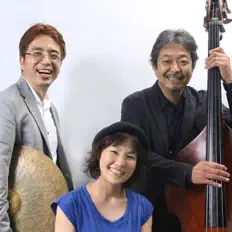 Escucha a Dear Blues, mira videos musicales, lee su biografía, consulta las fechas de las gira y más.