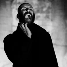 Poslechněte si interpreta Huoratron, sledujte hudební videa, přečtěte si životopis, podívejte se na data turné a další informace.