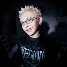 Listen to Ricky Star, watch music videos, read bio, see tour dates & more!