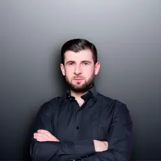 Poslechněte si interpreta Azamat Bishtov, sledujte hudební videa, přečtěte si životopis, podívejte se na data turné a další informace.