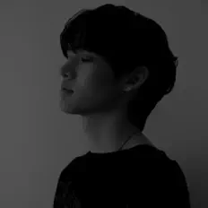 Écoutez seung u, regardez des vidéoclips, lisez la biographie, consultez les dates de tournée et plus encore !