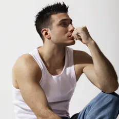 Listen to Giorgos Kakosaios, watch music videos, read bio, see tour dates & more!
