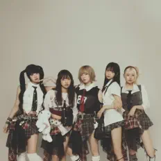 收听 JINKS、观看音乐视频、阅读小传、查看巡演日期等 ！