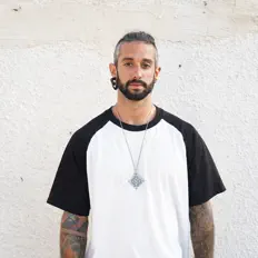 Listen to Aaron Suiss, watch music videos, read bio, see tour dates & more!