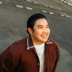 Dengarkan EAR SUN, tonton video musik, baca bio, lihat tanggal tur & lainnya!