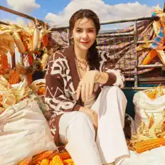 Listen to MEENTRA INTIRA, watch music videos, read bio, see tour dates & more!