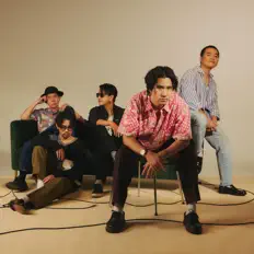 Ascolta Spoonfulz, guarda video musicali, leggi la biografia, vedi le date del tour & altro!