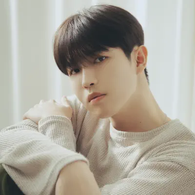 Listen to KIM JAE HWAN, watch music videos, read bio, see tour dates & more!