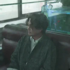 필헌을(를) 듣고, 뮤직 비디오를 보고, 약력을 읽고, 투어 일정 등을 확인하세요!