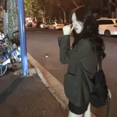 성 은을(를) 듣고, 뮤직 비디오를 보고, 약력을 읽고, 투어 일정 등을 확인하세요!