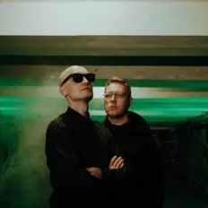 Posłuchaj wykonawcy Kurs Valüt, obejrzyj teledyski, przeczytaj biografię, zobacz daty tras koncertowych i nie tylko!