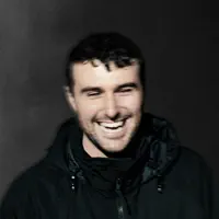 Hör dir undefined an, schau dir Musikvideos an, lies die Biografie, finde Tourdaten und mehr!