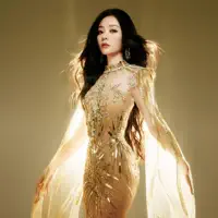 undefined을(를) 듣고, 뮤직 비디오를 보고, 약력을 읽고, 투어 일정 등을 확인하세요!
