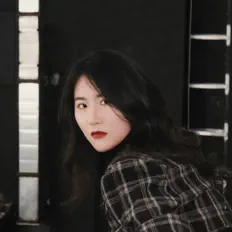 Ouça 陈芷茵, assista a videoclipes, leia a biografia, veja as datas das turnês e mais!