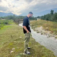 Escucha a Partad, mira vídeos musicales, lee la biografía, consulta fechas de giras y mucho más.