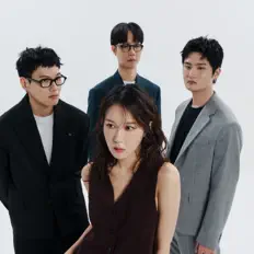 After Thoughts을(를) 듣고, 뮤직 비디오를 보고, 약력을 읽고, 투어 일정 등을 확인하세요!